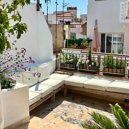 Huge Superb Duplex Old Town Vakantiehuis Sitges