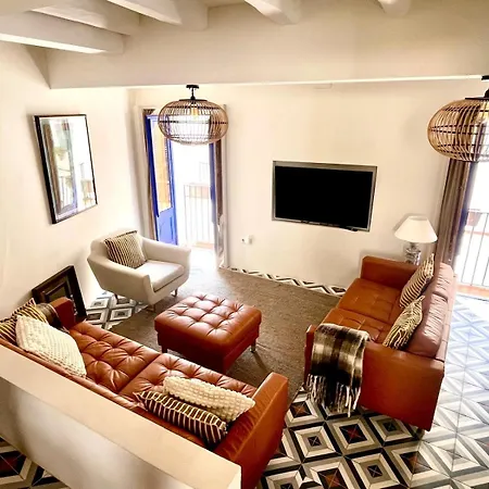 Huge Superb Duplex Old Town Vakantiehuis Sitges