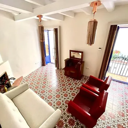 Huge Superb Duplex Old Town Ferienhaus *