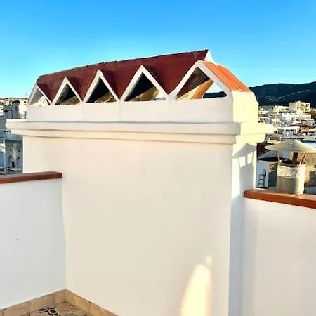 Huge Superb Duplex Old Town 锡切斯