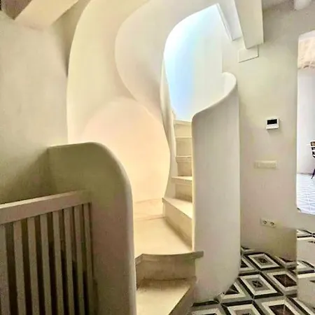 Huge Superb Duplex Old Town 度假居 *